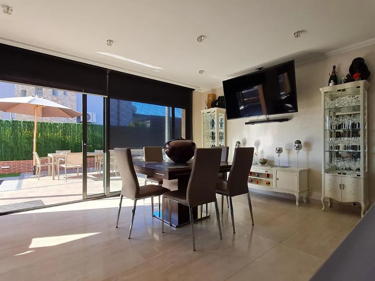 Villa Rioja With Pool & Mountain And Sea View Lloret de Mar 0*,