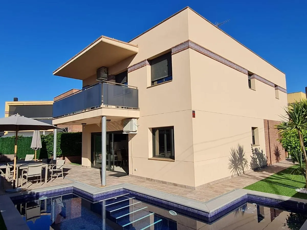 Villa Rioja With Pool & Mountain And Sea View Lloret de Mar