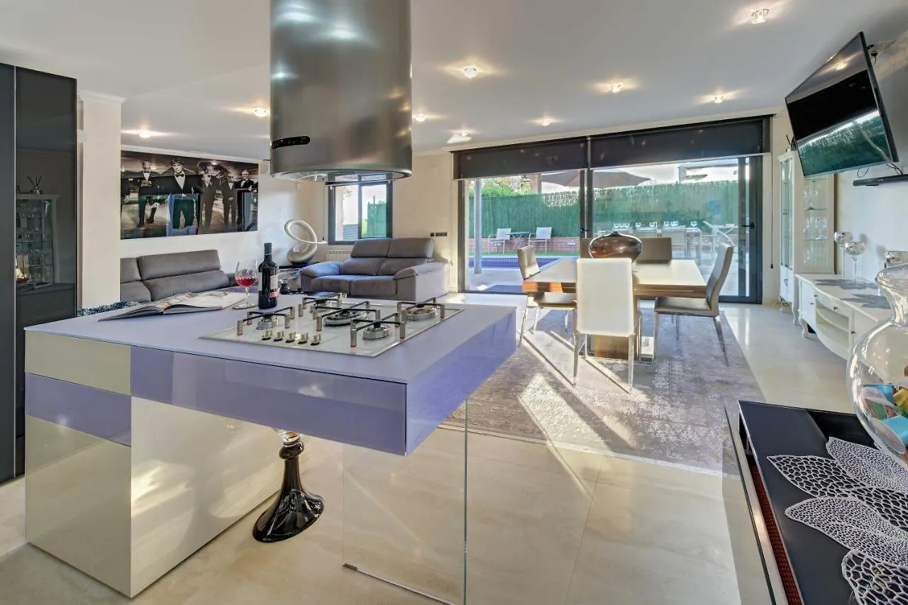 Villa Rioja With Pool & Mountain And Sea View Lloret de Mar